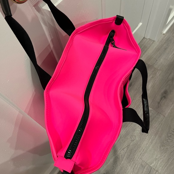 Banana Republic Neoprene tote bag - Picture 6 of 15